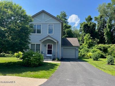 1 Stanley Dr #1, Great Barrington, MA, 01230