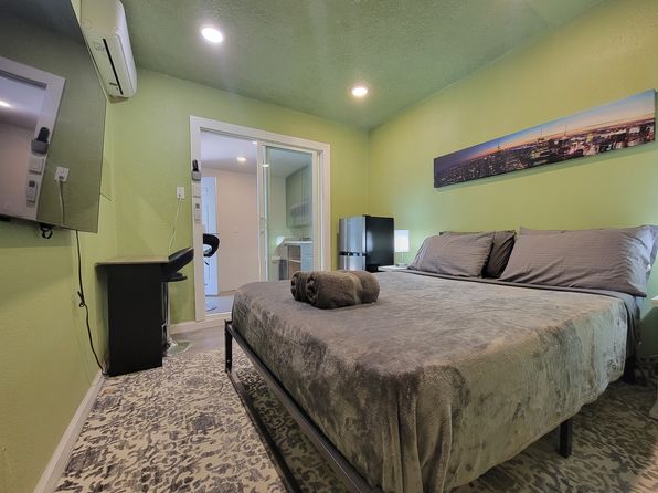 10727 Elliott Ave #4E