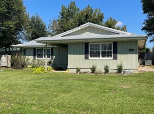 125 Hillside Ln, Fitzgerald, GA 31750