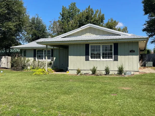 125 Hillside Ln, Fitzgerald, GA 31750