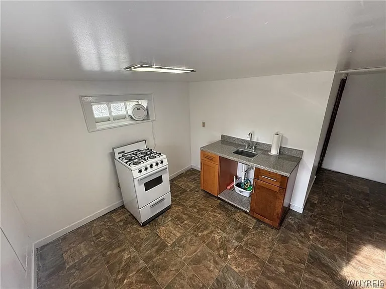 300 Springville Ave #2 — Photo 6