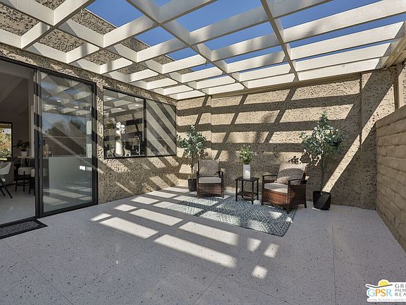 5th image of 833 N Calle De Flora Vis