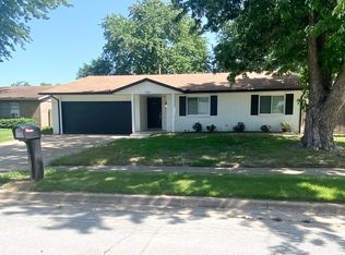 11821 E 62nd Pl S, Broken Arrow, OK 74012