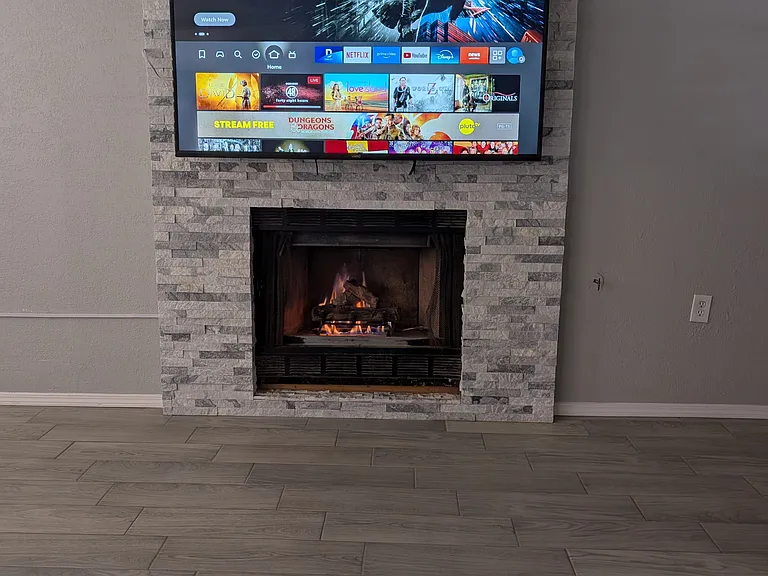 2420 Lake Michigan Dr — Photo 8