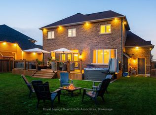 17 Mitchell Cres, Mono, ON L9W6W6
