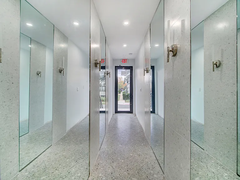 151 Williams Ave #2L — Photo 19