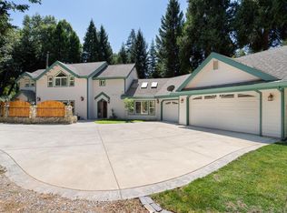 2400 Mayflower Ln, Pollock Pines, CA 95726