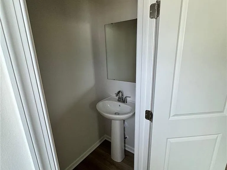 4034 Hemlock Ct — Photo 20