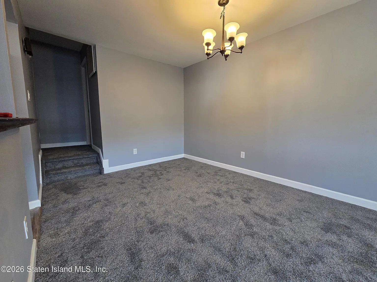 3 bed, 2.0 bath, 1000 sqft, $3,300 — Photo 3