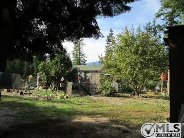 4370 Hesseltine Rd, Valley, WA 99181