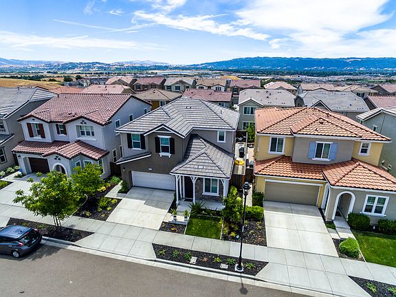 3rd image of 4722 N Spago Dr