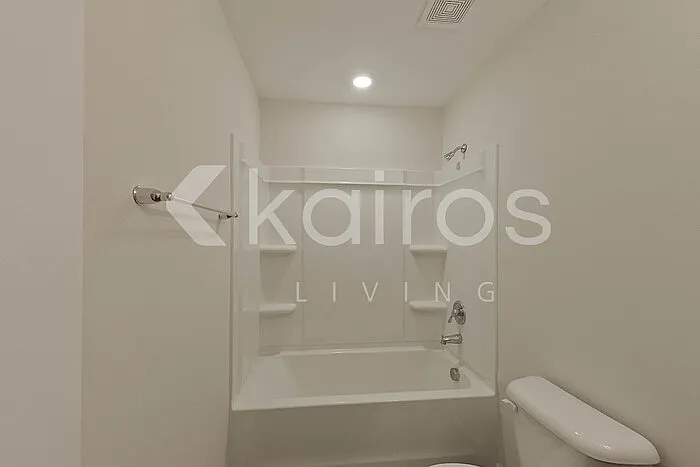 108 Saint Phillip Way — Photo 16