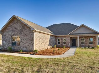 148 Tango Dr, Meridianville, AL 35759
