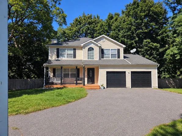 35 Sheep Pasture Rd, Port Jefferson, NY 11777