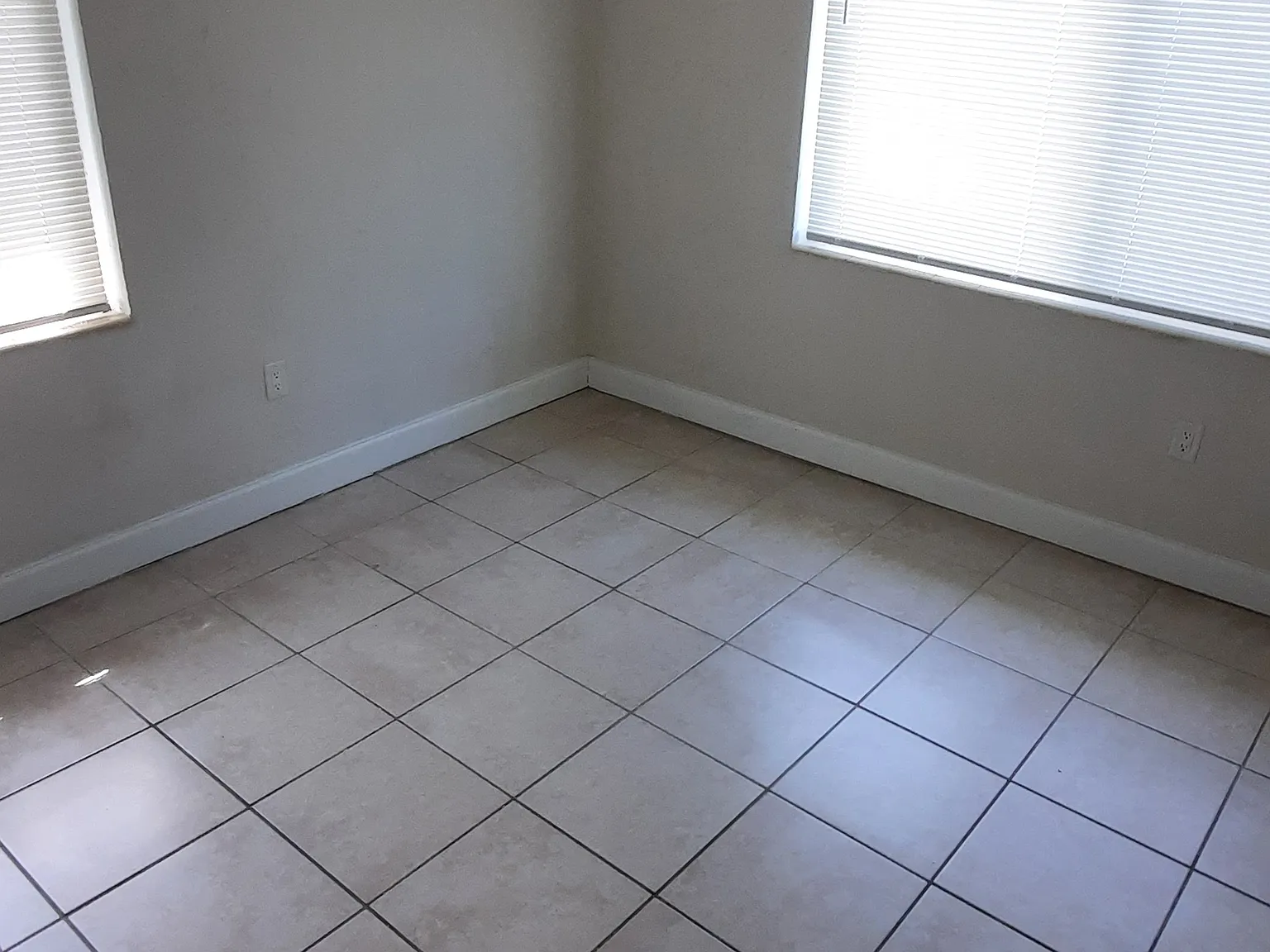 2 bed, 722 sqft, $1,950 — Photo 4