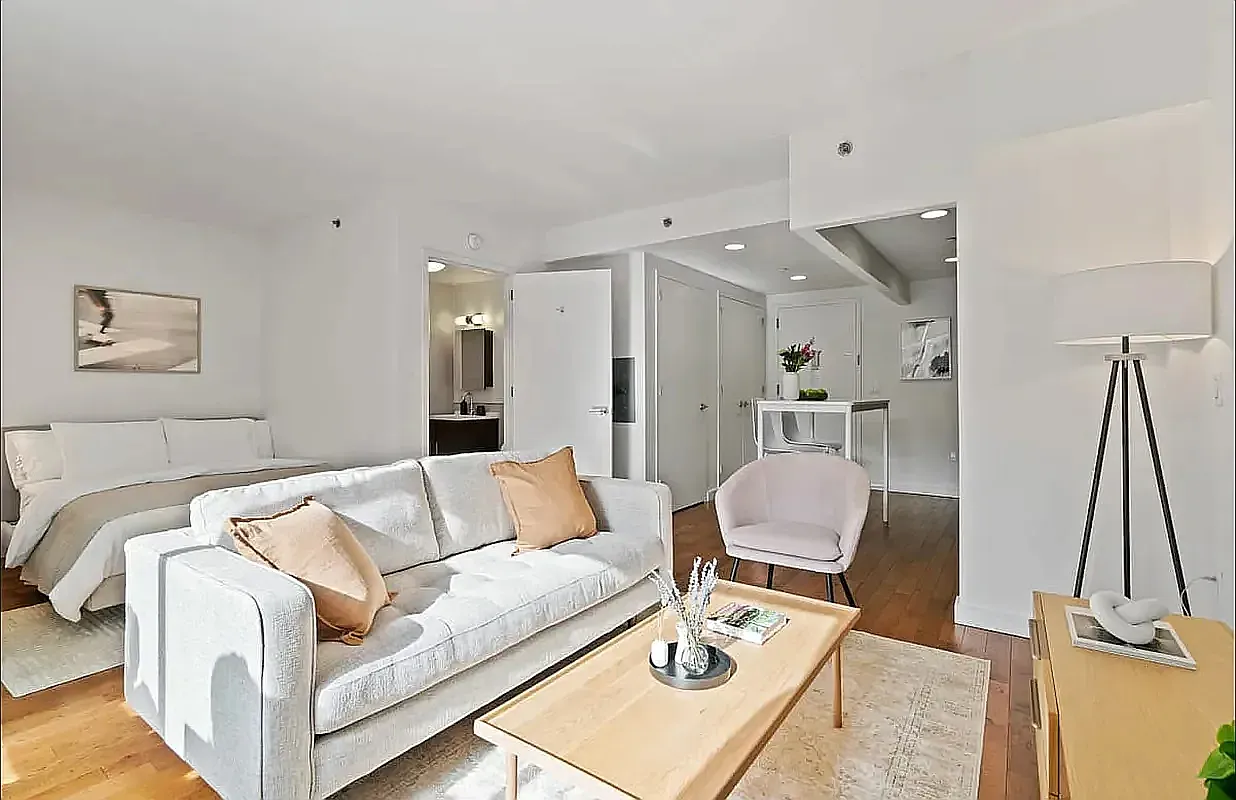 260 West 26th Street — Photo 3