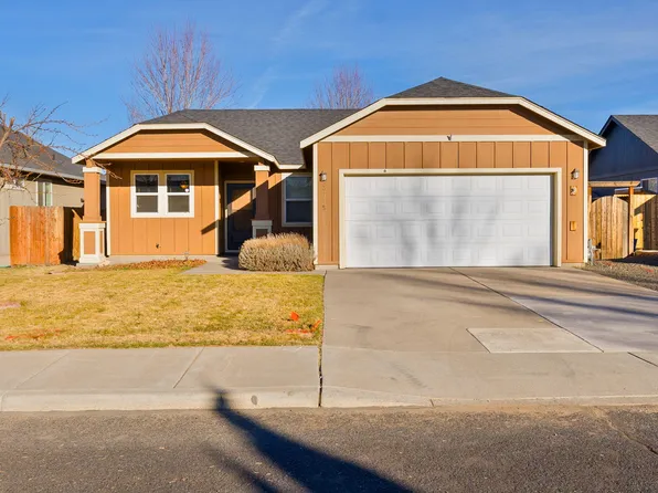 3115 SW Peridot Ave, Redmond, OR 97756