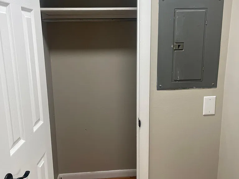 413 Front St #5 — Photo 8