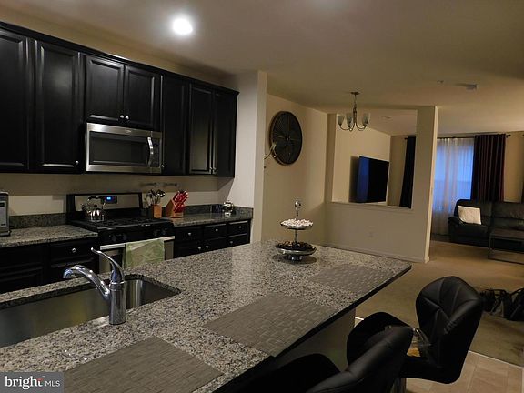 2nd image of 2218 Evin Dr