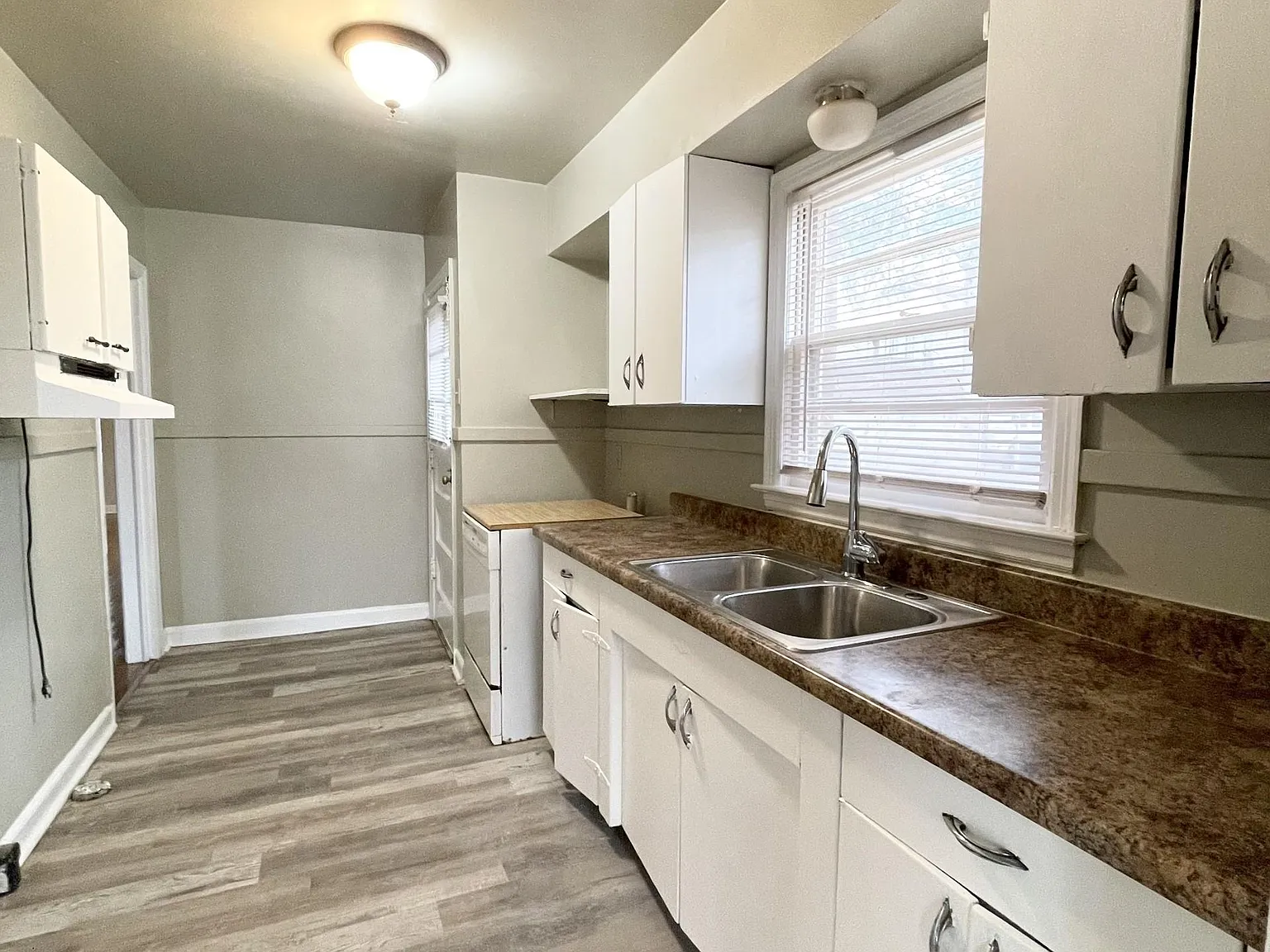 2 bed, 850 sqft, $925 — Photo 3