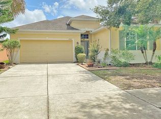 17445 New Cross Cir, Lithia, FL 33547
