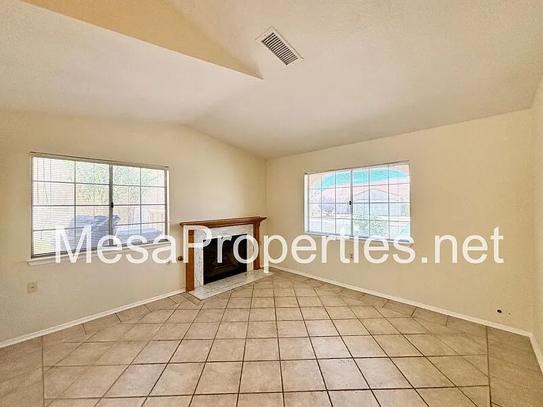 13024 Rainwood Ct — Photo 5