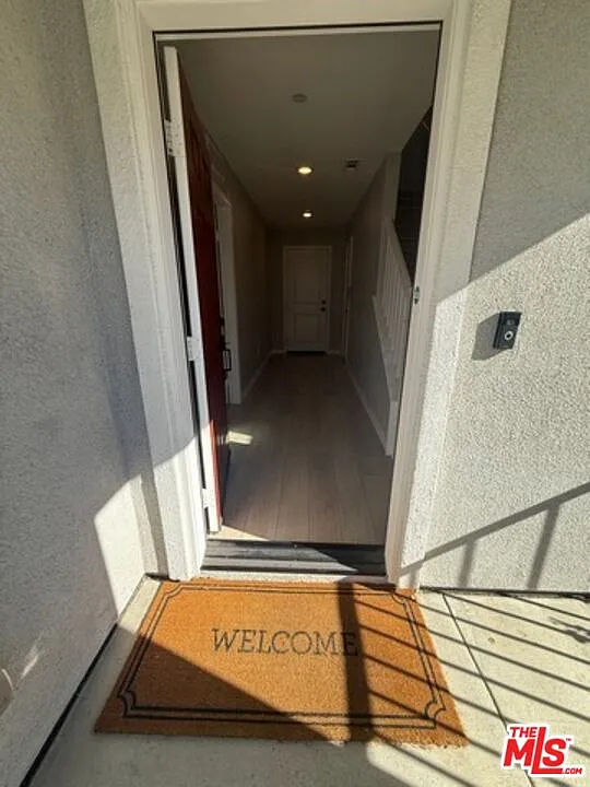 4 bed, 3.0 bath, 2258 sqft, $6,000 — Photo 4