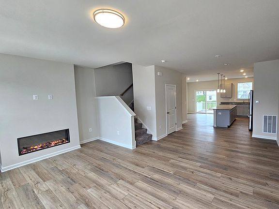 Great Room looking toward kitchen/dining
