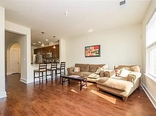 3210 Bending Birch Pl, Charlotte, NC 28206