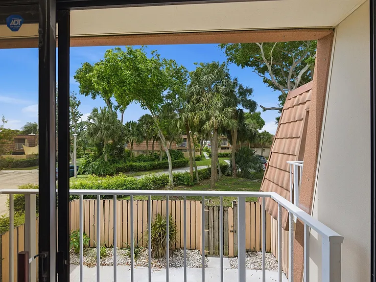 515 Green Springs Pl — Photo 15