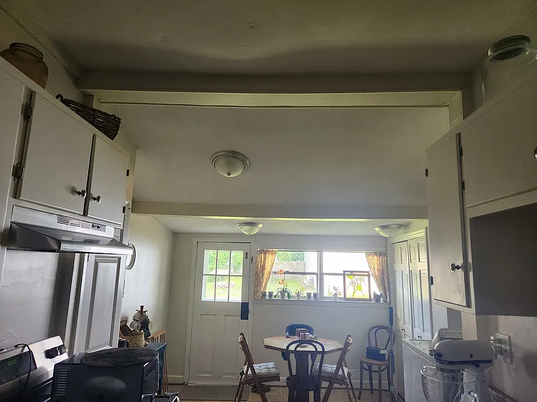 325 James Blvd #2 — Photo 7
