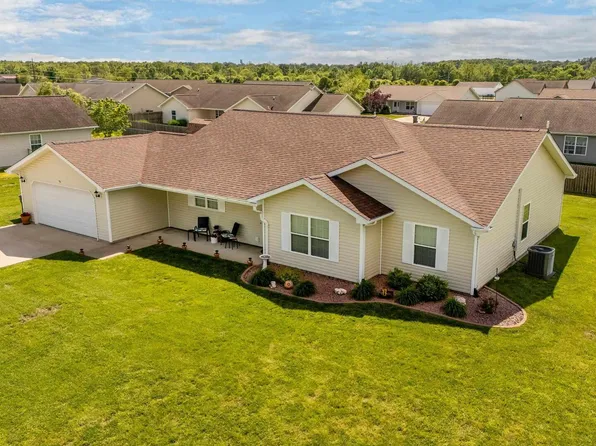 11293 Nora Ln, Carterville, IL 62918