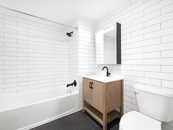 5th image of 251 W 117th St APT 10D
