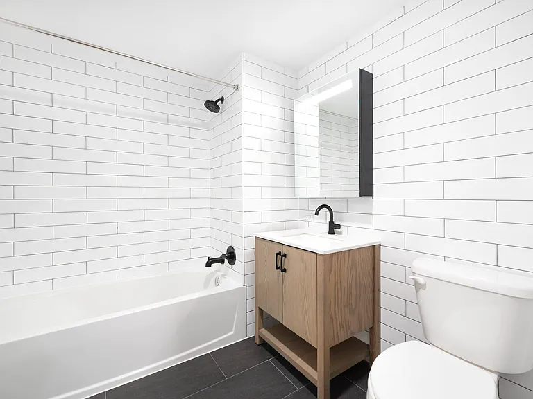 251 W 117th St #10D — Photo 5