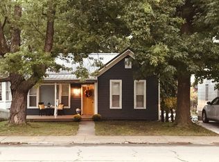 212 N Main St, Carrollton, MO 64633