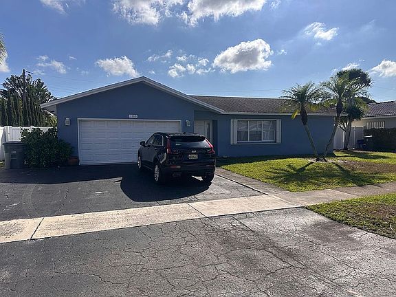 2nd image of 108 Orchard Ridge Ln