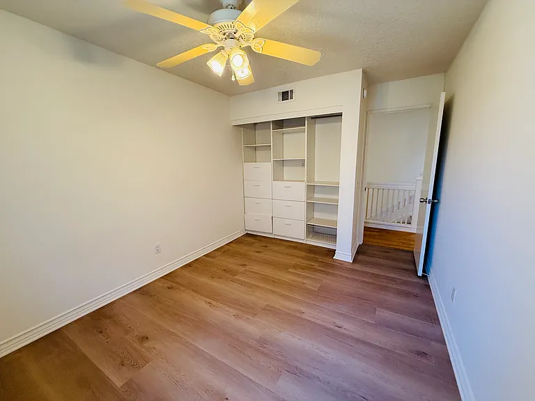 1152 Pebblewood Dr — Photo 16