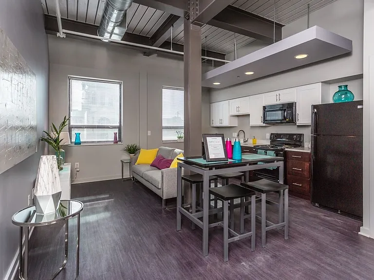 Innerbelt Lofts — Photo 3