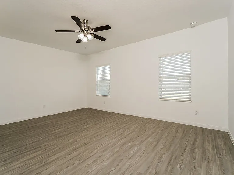 1217 White Willow — Photo 9