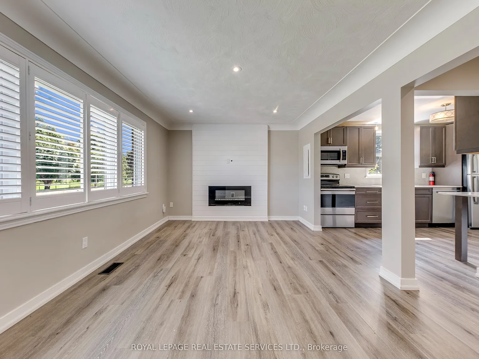 3 bed, $2,500 — Photo 3