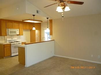 3rd image of 652 Village Dr