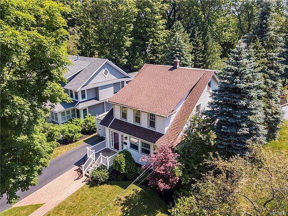 4th image of 85 Potter Ave