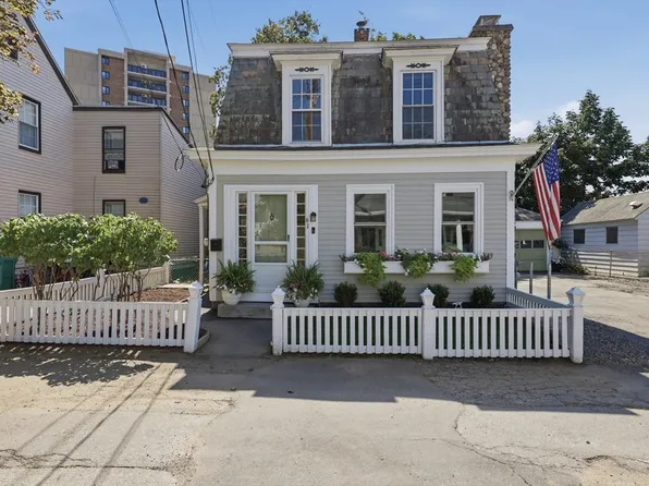 61 Central St, Fitchburg, MA 01420