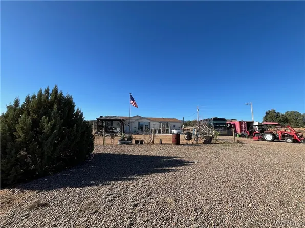 9918 E Blake Ranch Road, Kingman, AZ 86401