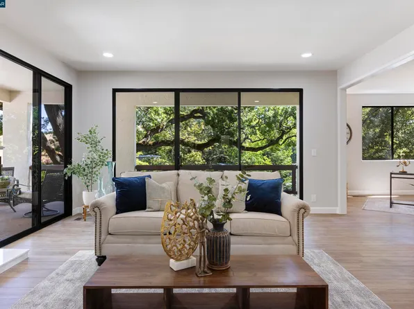 1285 Avenida Sevilla APT 1A, Walnut Creek, CA 94595