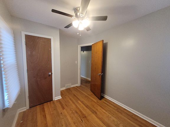 5th image of 4666 Hereford St