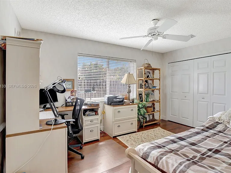5320 SW 21st Ct — Photo 36
