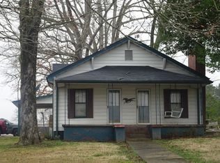 19647 Holt Rd, Athens, AL 35613