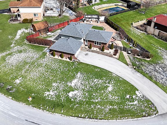 5th image of 2938 E Shagbark Trl