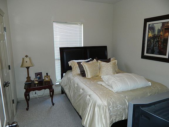 5th image of 9070 Winding Lake Ave